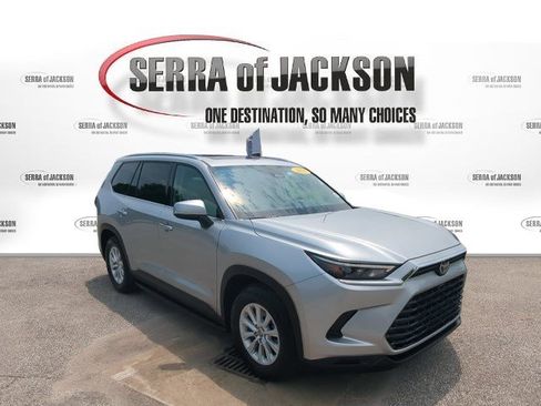 Used 2025 Toyota Grand Highlander AWD Hybrid image 2