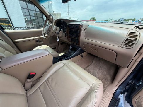 Used 2000 Mercury Mountaineer 2WD V8 image 14