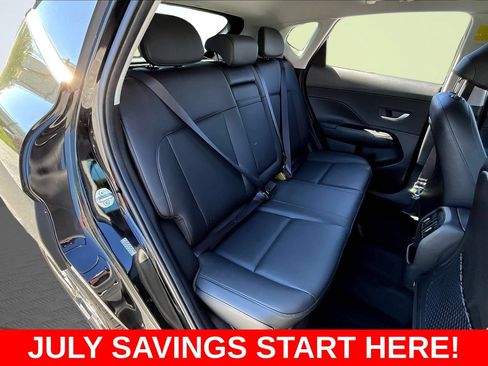 Used 2025 Hyundai Kona Limited FWD image 33
