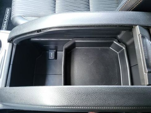 Used 2019 Toyota Highlander Plus image 22