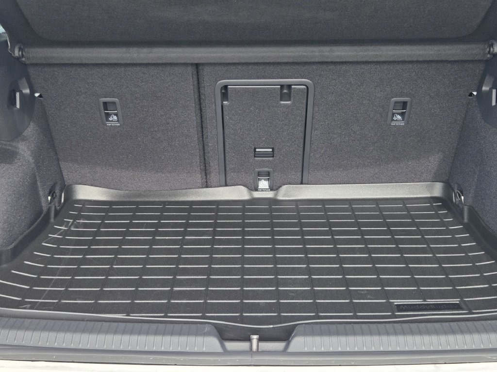 New 2026 Volkswagen GTI SE FWD image 28