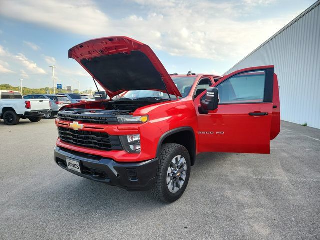 Used 2024 Chevrolet Silverado 2500 Custom w/ Custom Value Package AWD/4WD image 14