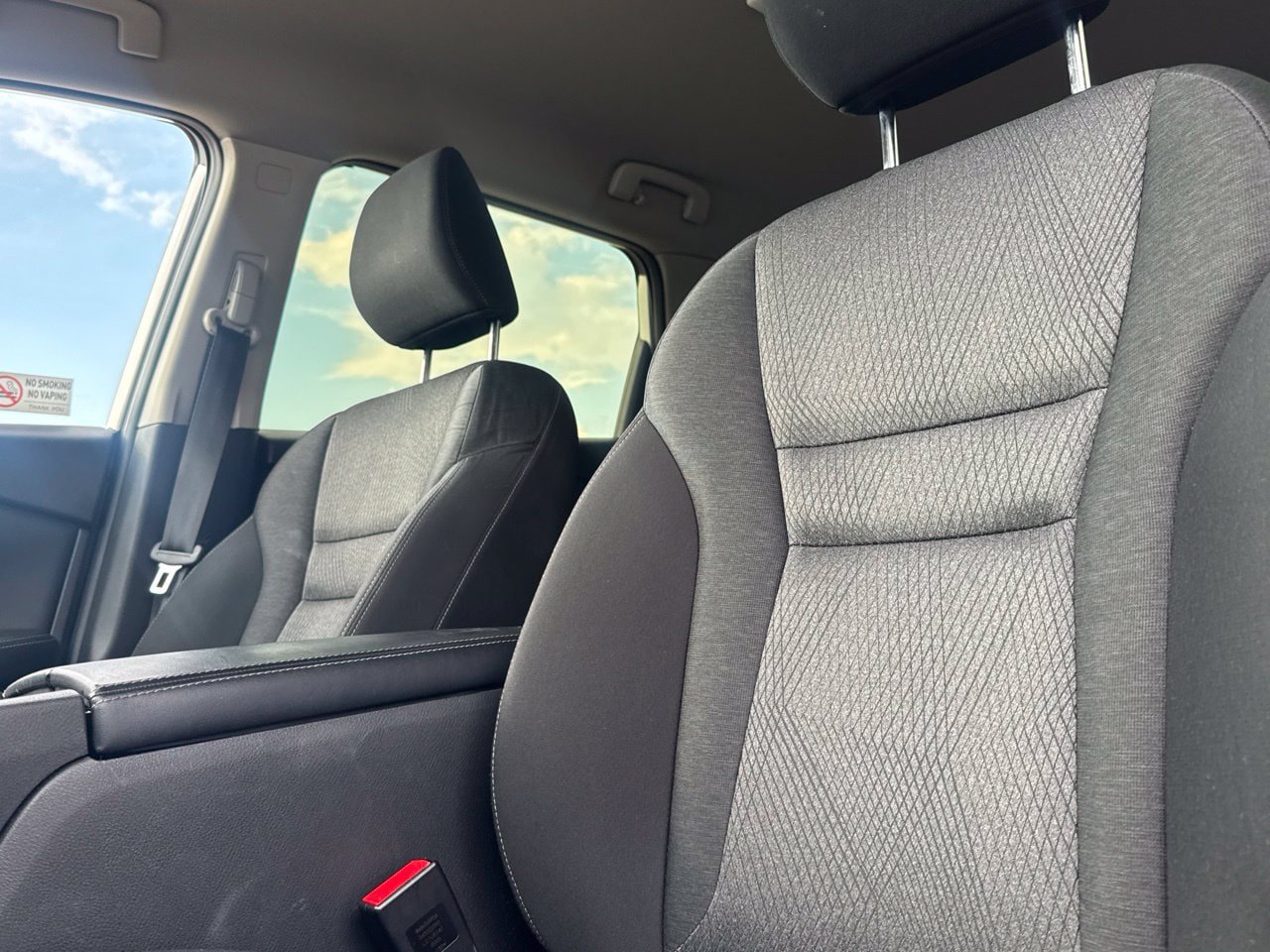 Certified 2025 Nissan Rogue SV FWD image 43