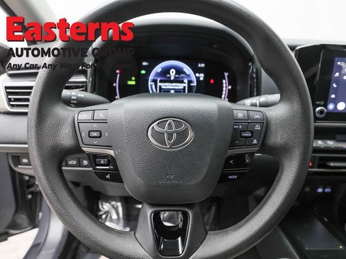 Used 2025 Toyota Camry LE FWD image 10