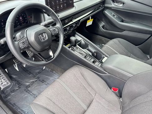 Certified 2025 Honda Accord Sport image 4