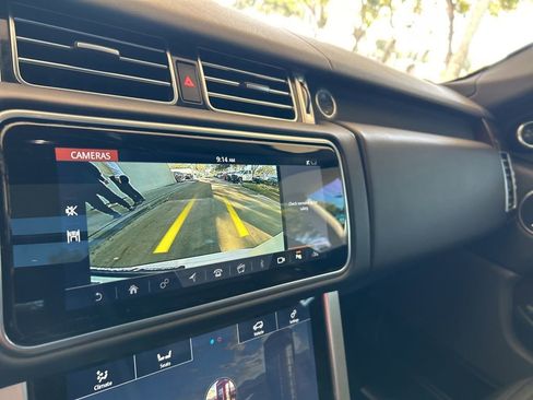 Used 2022 Land Rover Range Rover Westminster Edition image 10