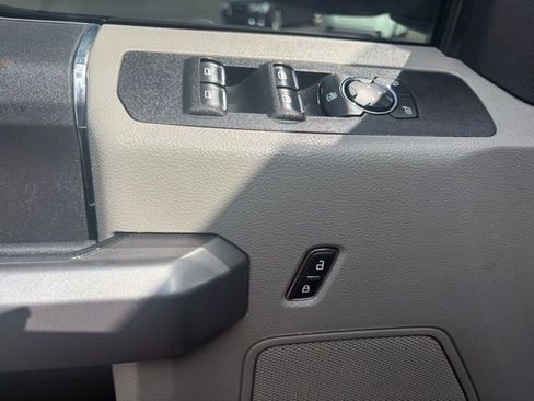 Used 2021 Ford F250 XLT w/ FX4 Off-Road Package image 27