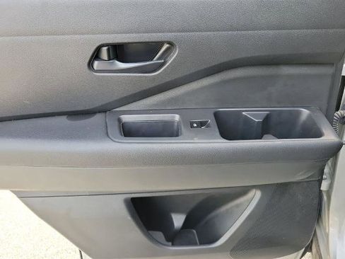 Certified 2024 Nissan Pathfinder SV FWD image 14