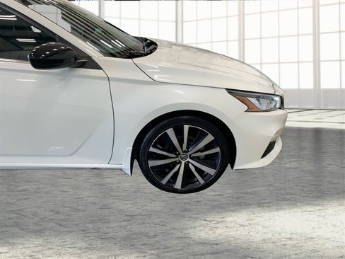 Used 2022 Nissan Altima 2.5 SR image 22