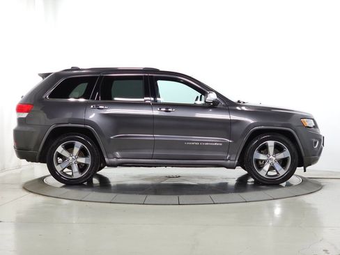 Used 2015 Jeep Grand Cherokee Overland w/ Advanced Technology Group AWD/4WD image 13