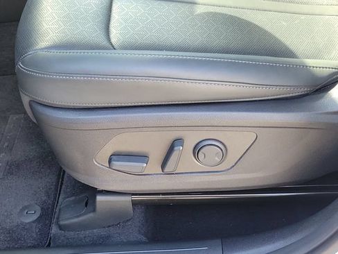 Certified 2023 Kia Sorento SX FWD image 22