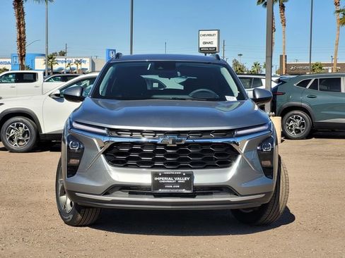 New 2026 Chevrolet Trax LT image 2