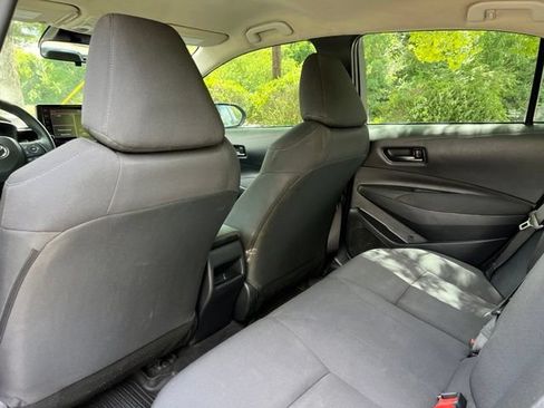 Used 2022 Toyota Corolla LE FWD image 15