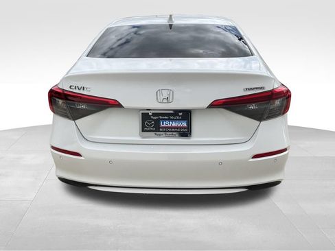 Used 2022 Honda Civic Touring image 3