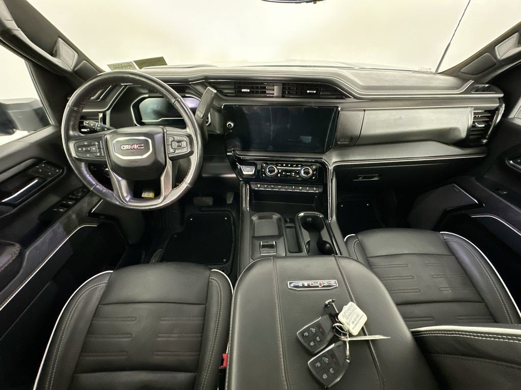 Used 2024 GMC Sierra 2500 AT4X AWD/4WD image 10