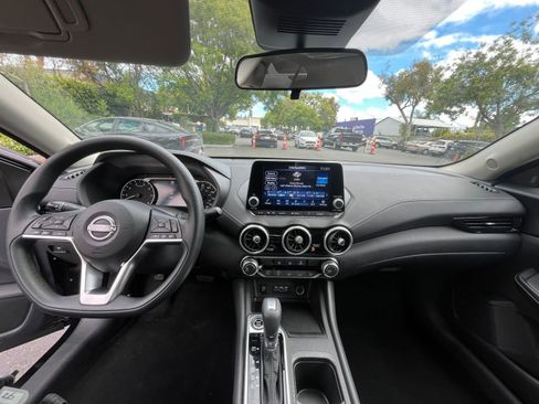Used 2025 Nissan Sentra SV FWD image 31
