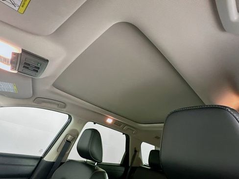 Used 2024 Nissan Pathfinder SL w/ SL Premium Package image 22