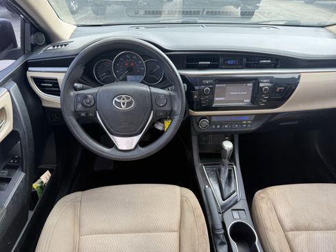 Used 2015 Toyota Corolla LE FWD image 14