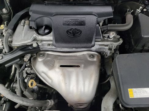 Used 2016 Toyota Camry SE image 30