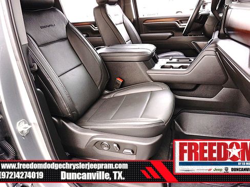 Used 2025 GMC Sierra 2500 Denali w/ Denali Reserve Package image 15