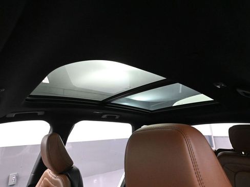 Used 2023 Lincoln Aviator Reserve image 23