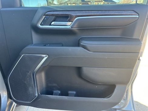 Used 2024 GMC Sierra 1500 Elevation image 15