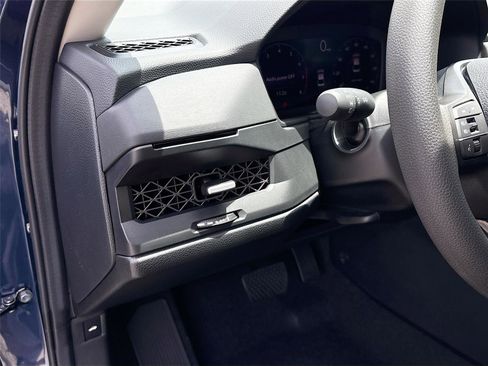Certified 2025 Honda Accord SE image 11