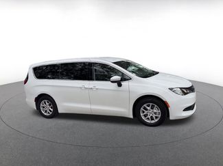 Used 2022 Chrysler Voyager LX FWD video 2