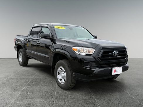 Used 2023 Toyota Tacoma SR image 7