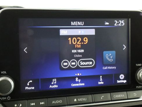 Used 2024 Nissan Altima 2.5 SR FWD image 32