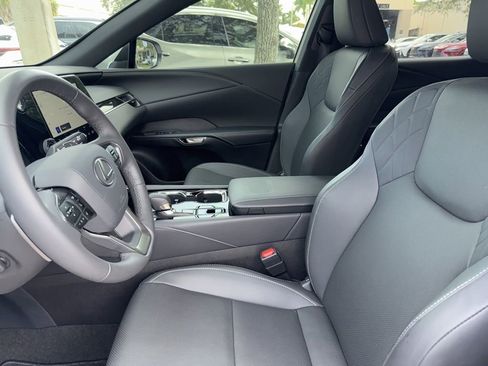 Certified 2025 Lexus RX 350 FWD image 9