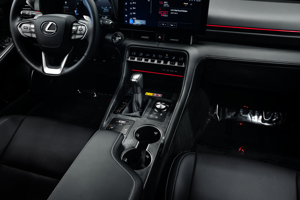 Used 2026 Lexus IS 350 F Sport RWD image 30