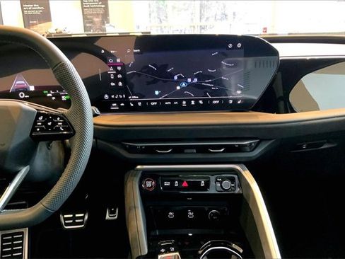 New 2025 Audi SQ5 Premium Plus image 8