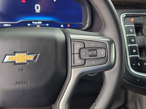 Certified 2023 Chevrolet Suburban Premier image 24