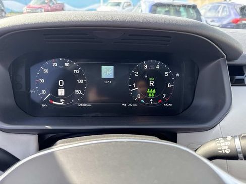 Used 2025 Land Rover Discovery S AWD/4WD image 40