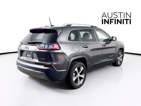 Used 2019 Jeep Cherokee Limited FWD image 3
