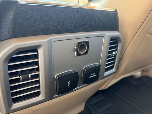 Used 2017 Ford F250 Lariat w/ Lariat Value Package AWD/4WD image 20