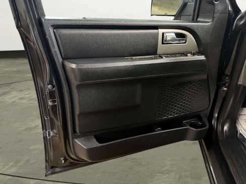 Used 2015 Ford Expedition Limited w/ Equipment Group 301A image 11