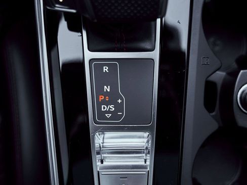 Used 2021 Audi RS 6 w/ Executive Package AWD/4WD image 74