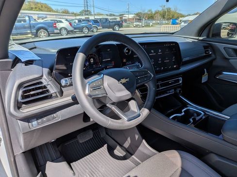 New 2026 Chevrolet Traverse LT w/ LPO, Floor Liner Package image 29