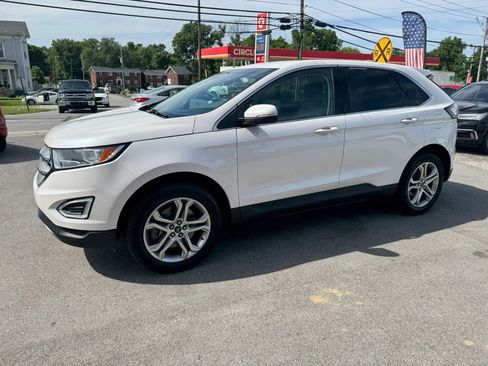 Used 2018 Ford Edge Titanium w/ Technology Package AWD/4WD image 7