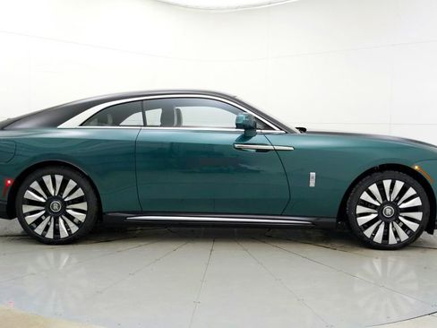 Used 2024 Rolls-Royce Spectre w/ Spectre Launch Package image 8
