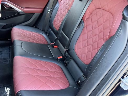 Used 2025 BMW X6 xDrive40i w/ Parking Assistance Package image 17