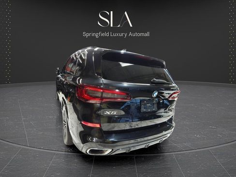 Used 2021 BMW X5 xDrive40i w/ M Sport Package image 9