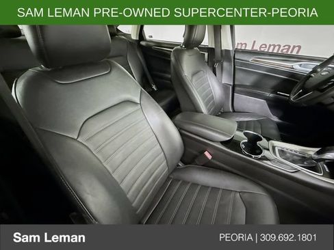 Used 2015 Ford Fusion SE w/ Equipment Group 202A FWD image 26