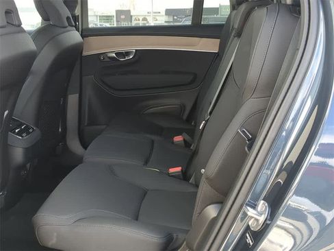 New 2026 Volvo XC90 B5 Plus w/ Protection Package Premier image 18