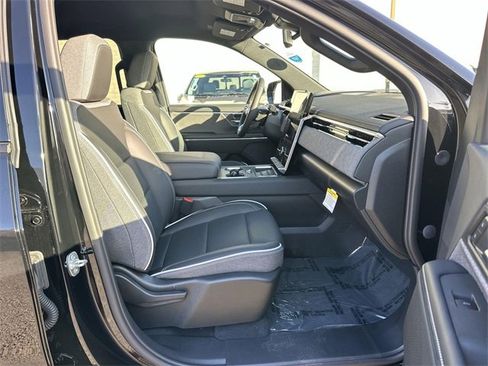 Used 2026 GMC Sierra EV Elevation image 26