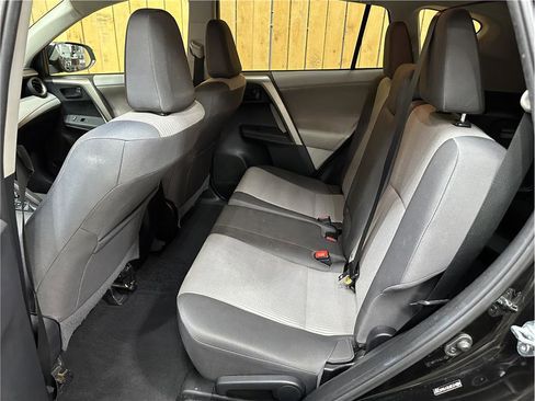 Used 2013 Toyota RAV4 LE image 22