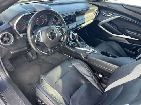 Used 2020 Chevrolet Camaro LT image 2