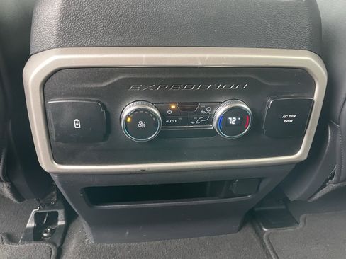 Used 2024 Ford Expedition XLT image 60